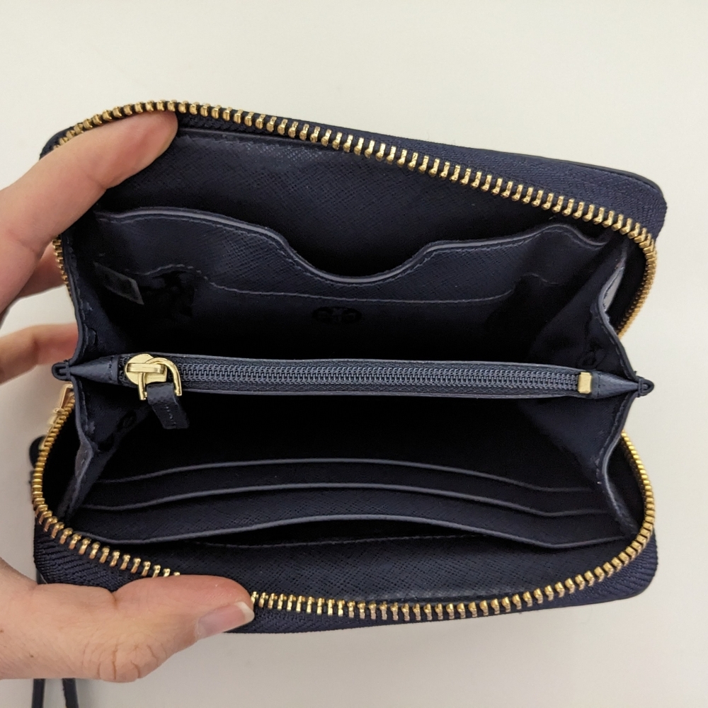 Tory Burch Navy and White Gingham Wristlet Wallet - Picture 11 of 14